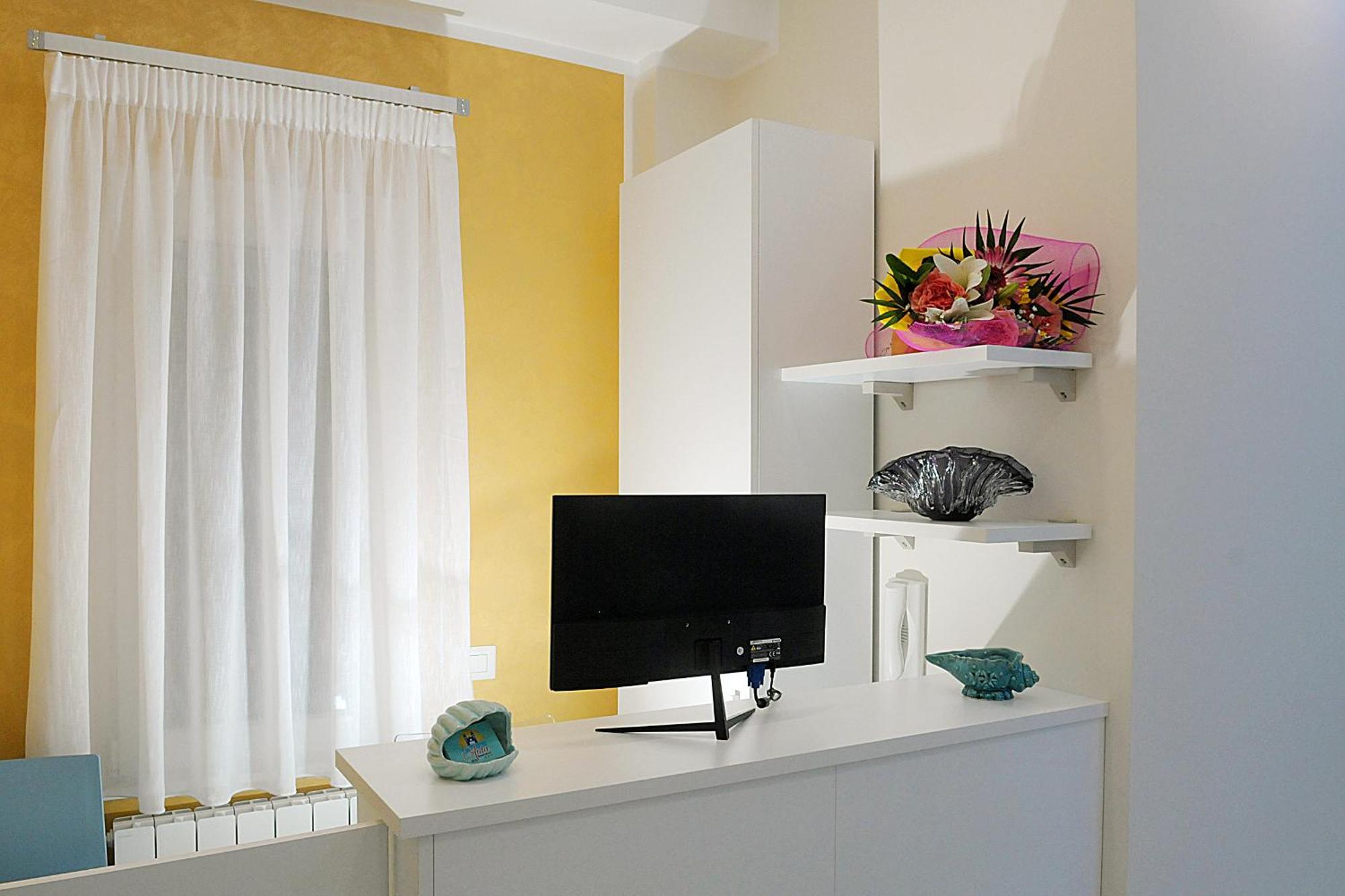 B&B Aida Rooms Чефалу Екстериор снимка
