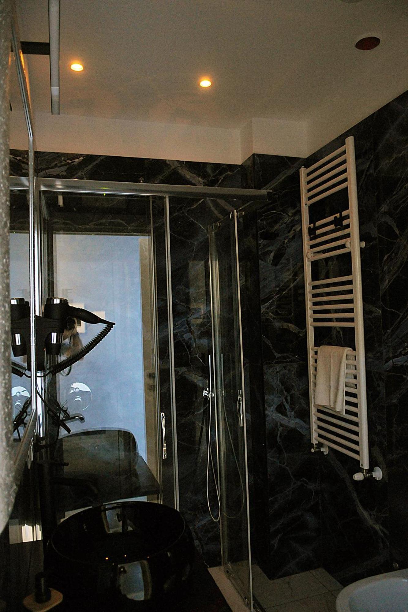 B&B Aida Rooms Чефалу Екстериор снимка