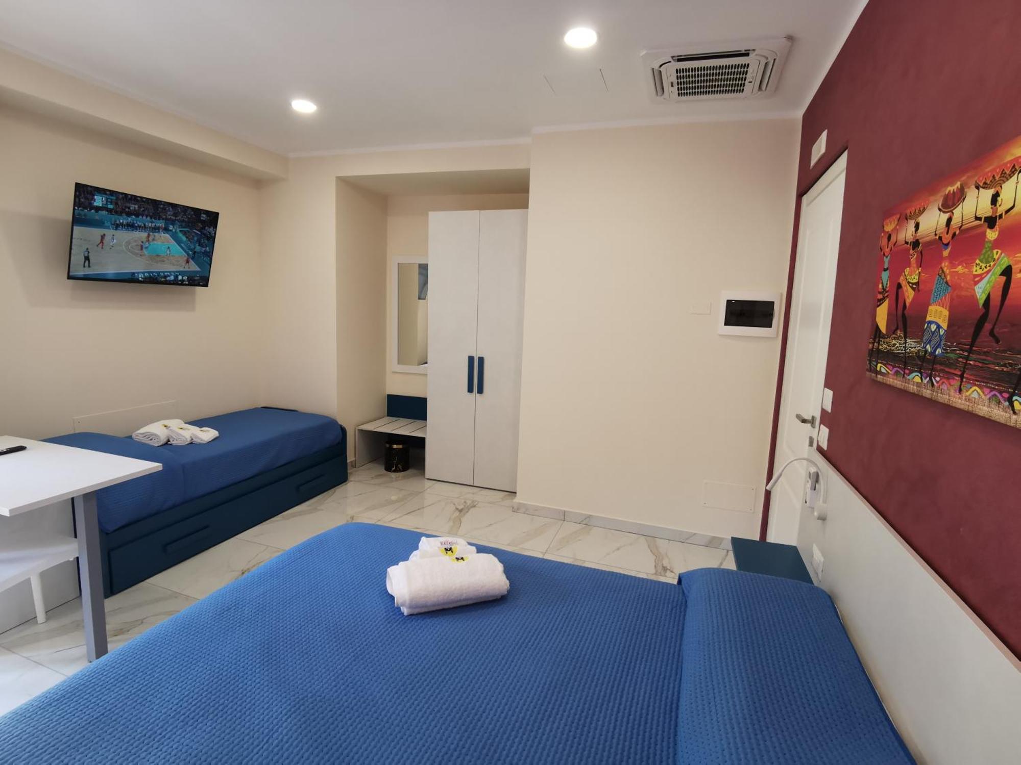 B&B Aida Rooms Чефалу Екстериор снимка