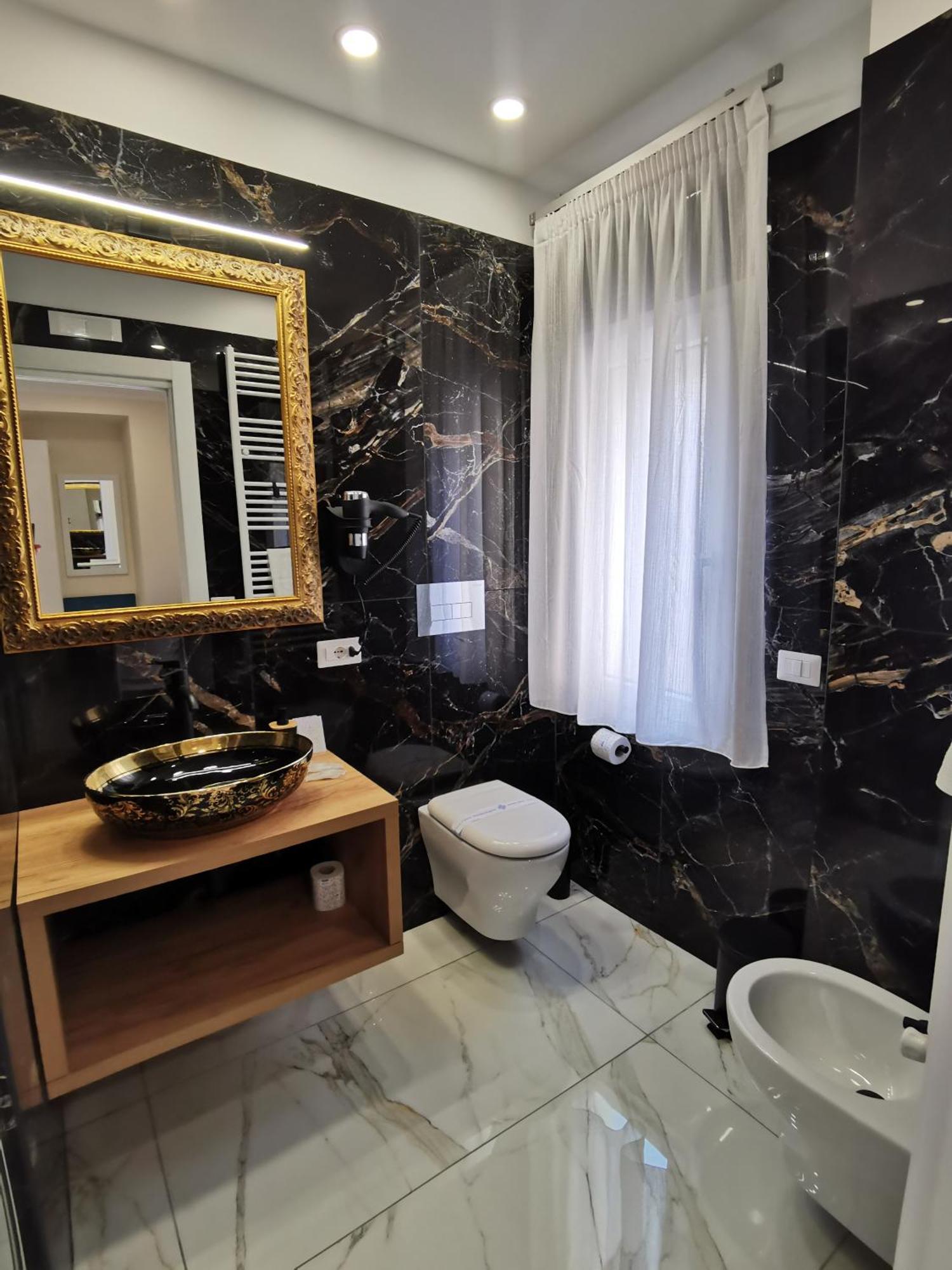 B&B Aida Rooms Чефалу Екстериор снимка